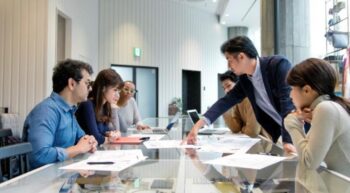 英語人材の需要が高いのはなぜ？