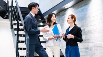 【英語を活かして転職したい人必見！】30代女性の後悔しないキャリア選びとよくある質問